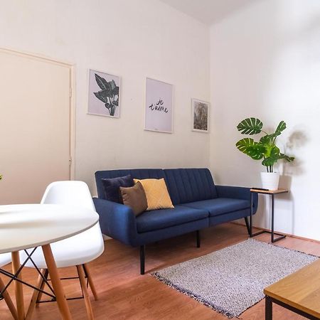 Very Central 1-Br Apt With Patio Apartment Budapest Ngoại thất bức ảnh