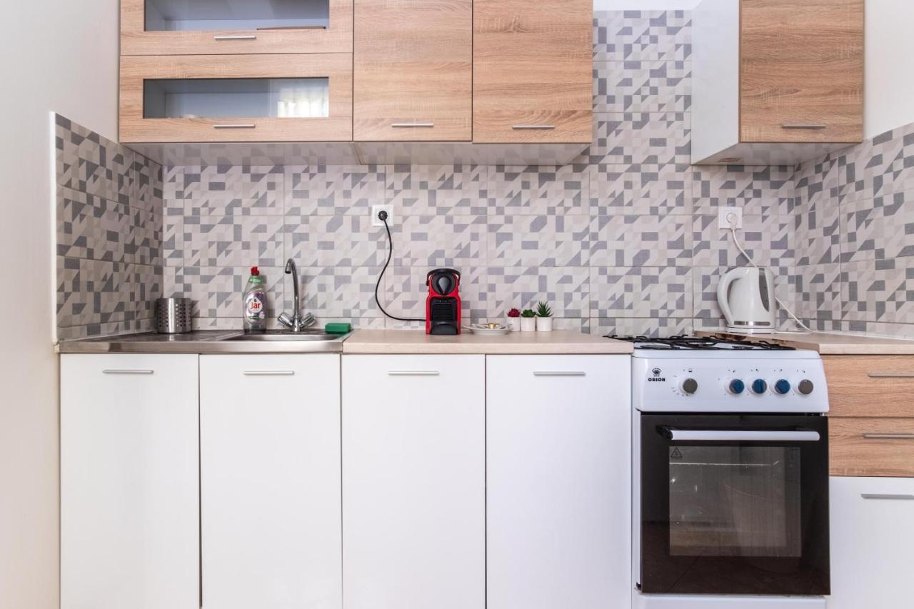 Very Central 1-Br Apt With Patio Apartment Budapest Ngoại thất bức ảnh