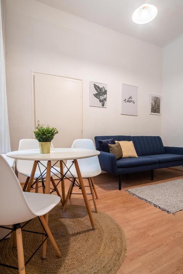 Very Central 1-Br Apt With Patio Apartment Budapest Ngoại thất bức ảnh