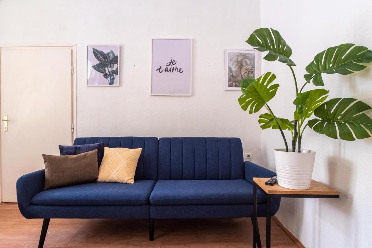 Very Central 1-Br Apt With Patio Apartment Budapest Ngoại thất bức ảnh