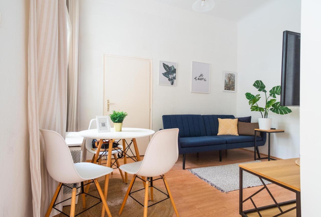Very Central 1-Br Apt With Patio Apartment Budapest Ngoại thất bức ảnh